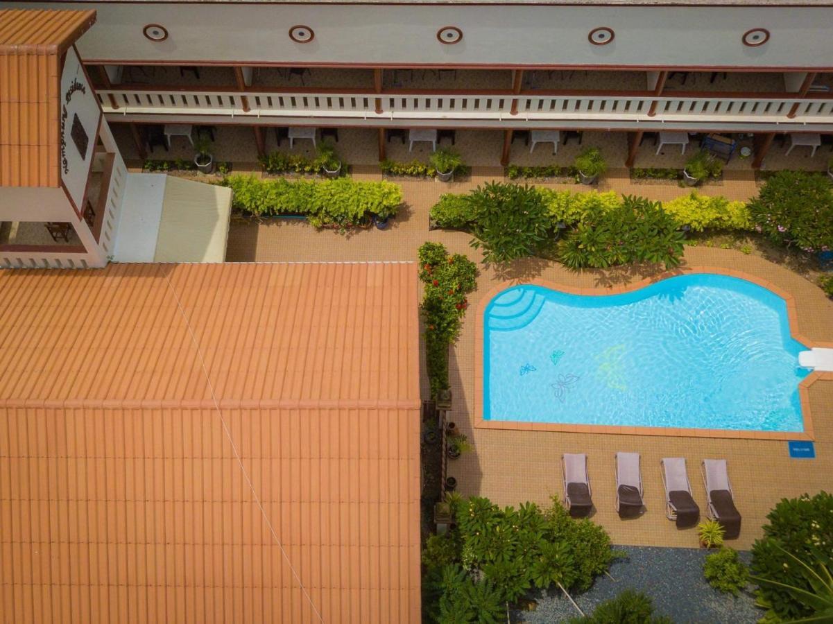 Namphung Phuket Boutique Resort Rawai Eksteriør bilde