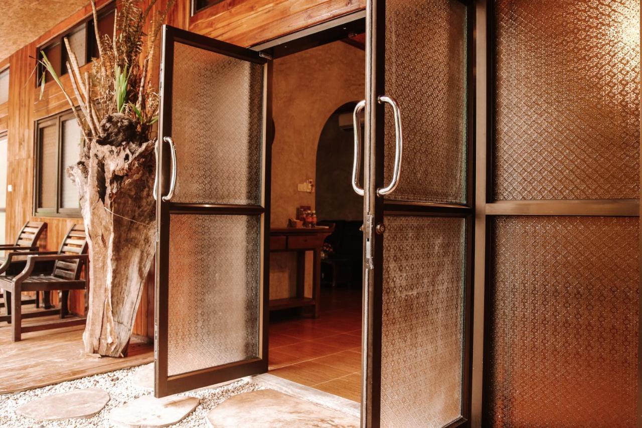 Namphung Phuket Boutique Resort Rawai Eksteriør bilde