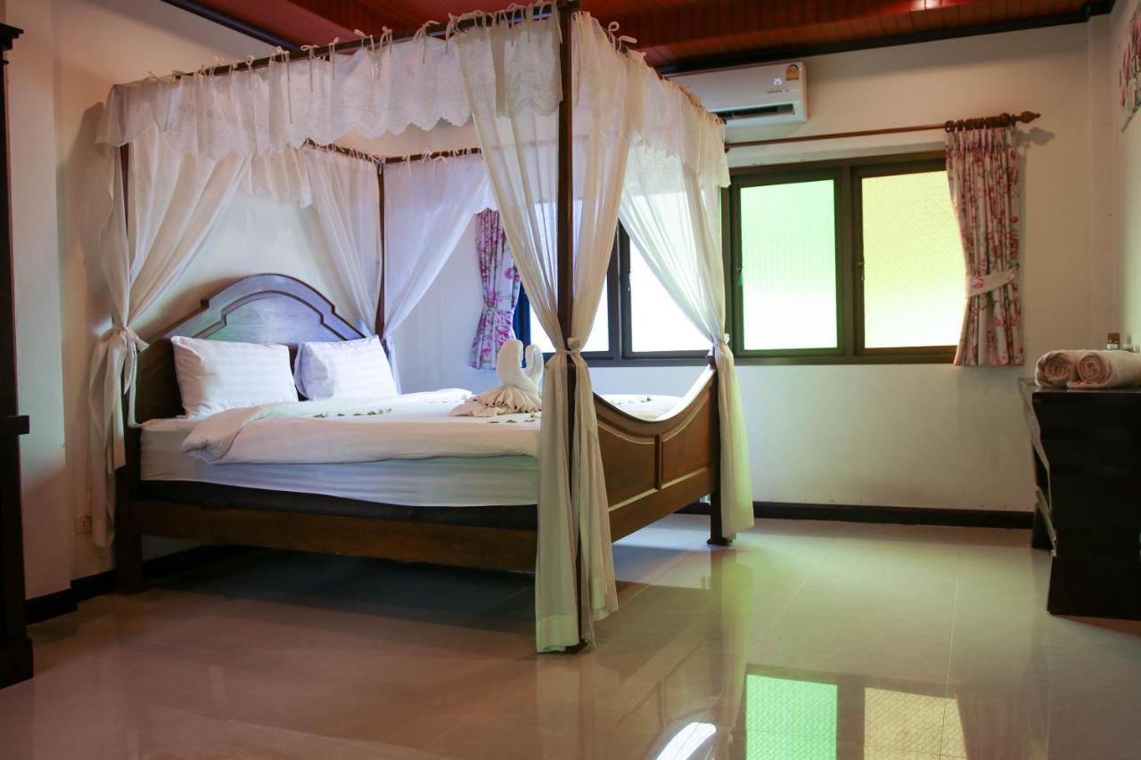 Namphung Phuket Boutique Resort Rawai Eksteriør bilde