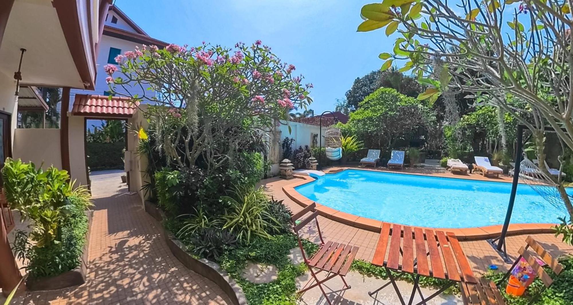 Namphung Phuket Boutique Resort Rawai Eksteriør bilde
