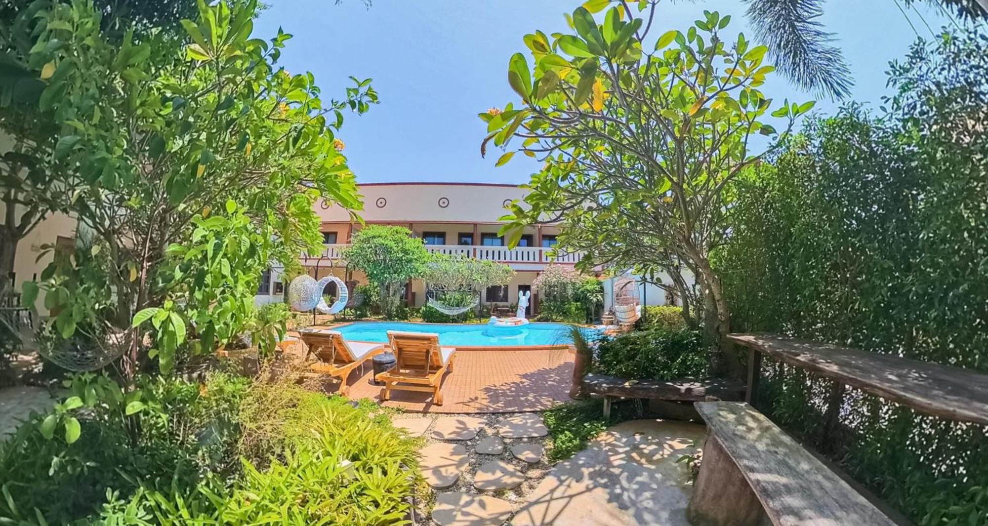 Namphung Phuket Boutique Resort Rawai Eksteriør bilde