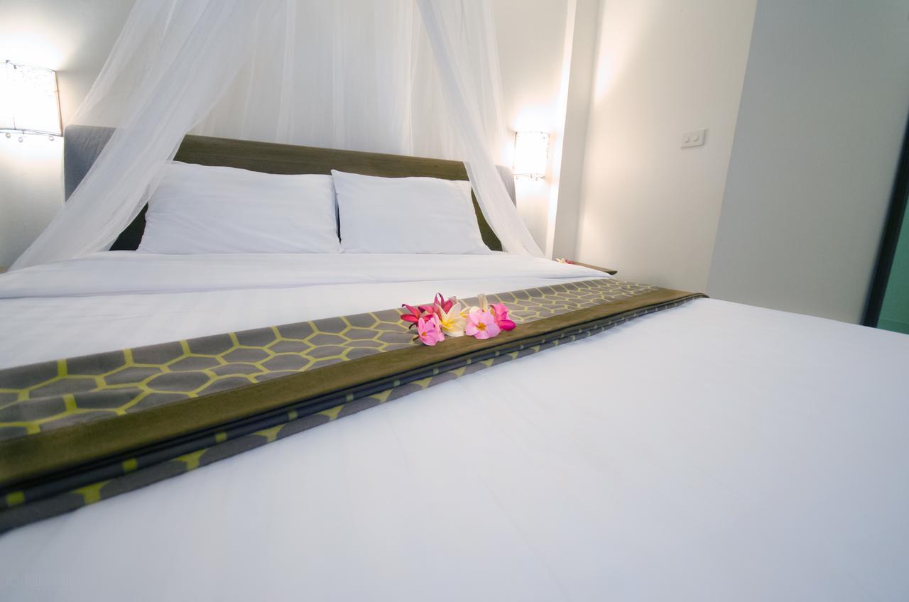 Namphung Phuket Boutique Resort Rawai Eksteriør bilde